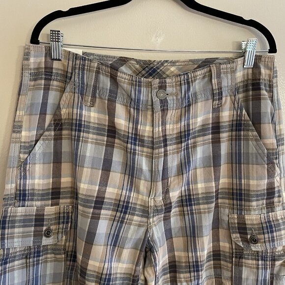Levis Men 34 Blue/Tan Multicolor Plaid Relaxed Fit Sits at Knee Cargo Shorts NWT - Picture 4 of 12
